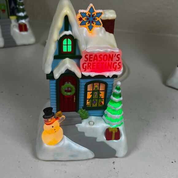 Hallmark Caroling Cottages 2009 Light & Sound Set of 4 & bonus 2014 Snowman - Picture 4 of 16